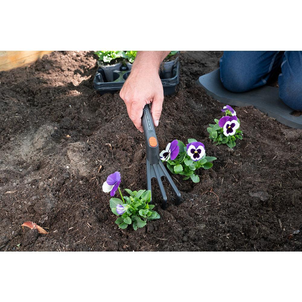 Black + Decker Garden Tool Set with Kneeling Pad | 4 Piece Set - Image 5