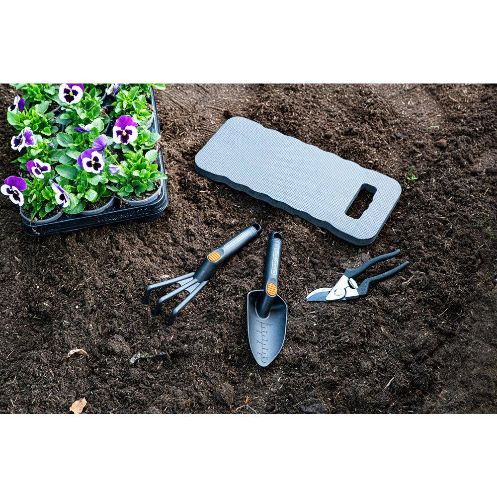 Black + Decker Garden Tool Set with Kneeling Pad | 4 Piece Set - Image 7