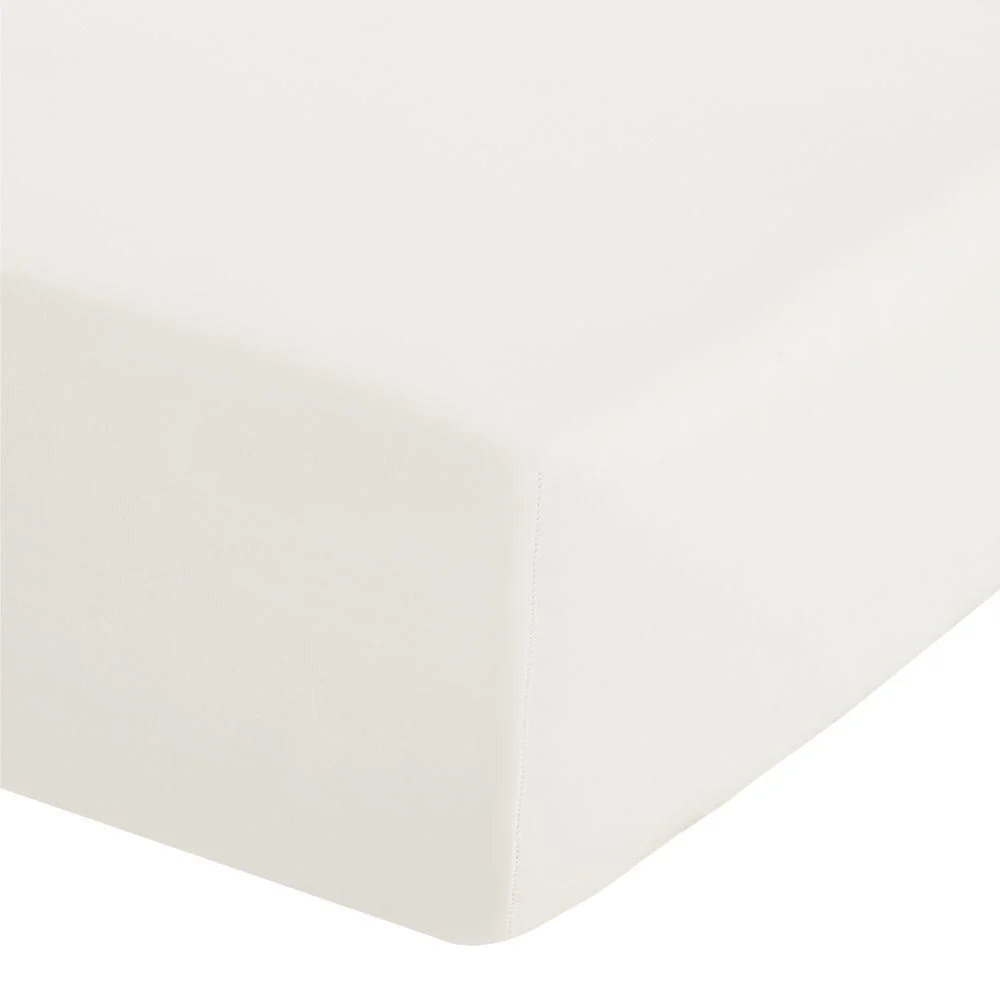 Catherine Lansfield Easy Iron Percale Combed Single Fitted Sheet Cream