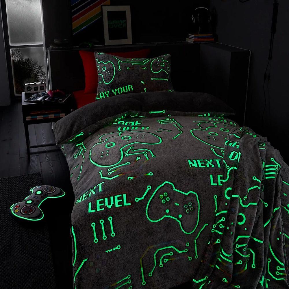 Catherine Lansfield Game Over Glow In The Dark Double Duvet Cover Set | Grey - Image 2