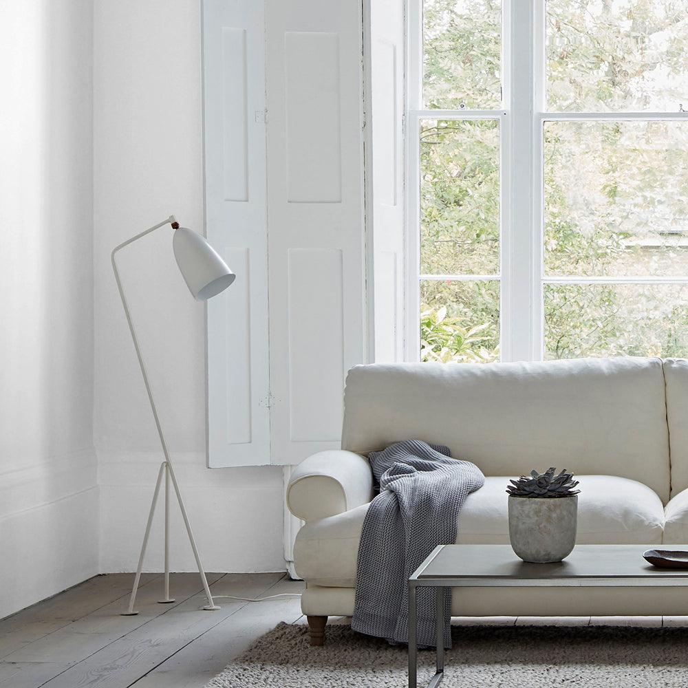 Crown Walls & Ceilings Matt Emulsion Paint | Brilliant White - Image 11