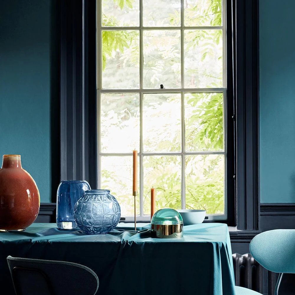 Crown Walls & Ceilings Matt Emulsion Paint | Teal | 40ml Tester - Image 4