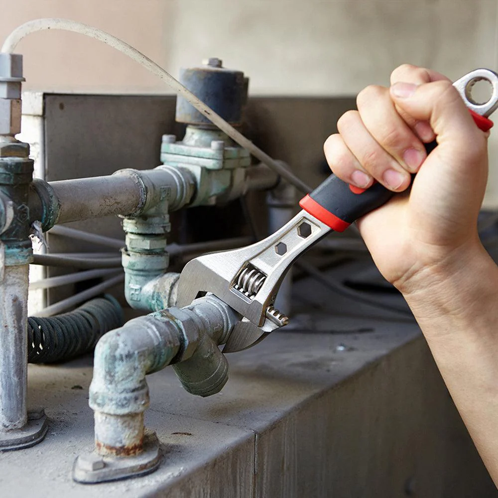 Dekton 10in Sure Grip Adjustable Spanner | 1 1/4in Jaw Capacity - Image 3