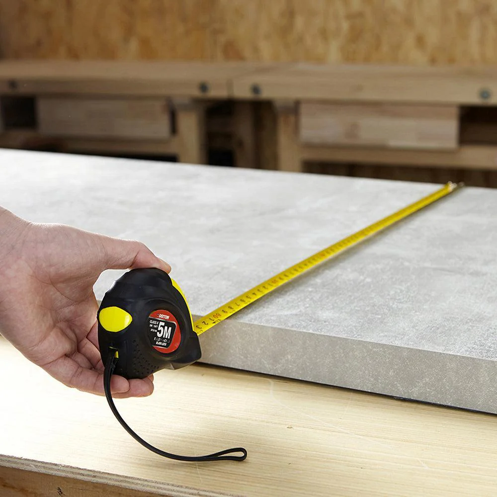 Dekton Easy Hold Tape Measure | 5 m x 19 mm - Image 5