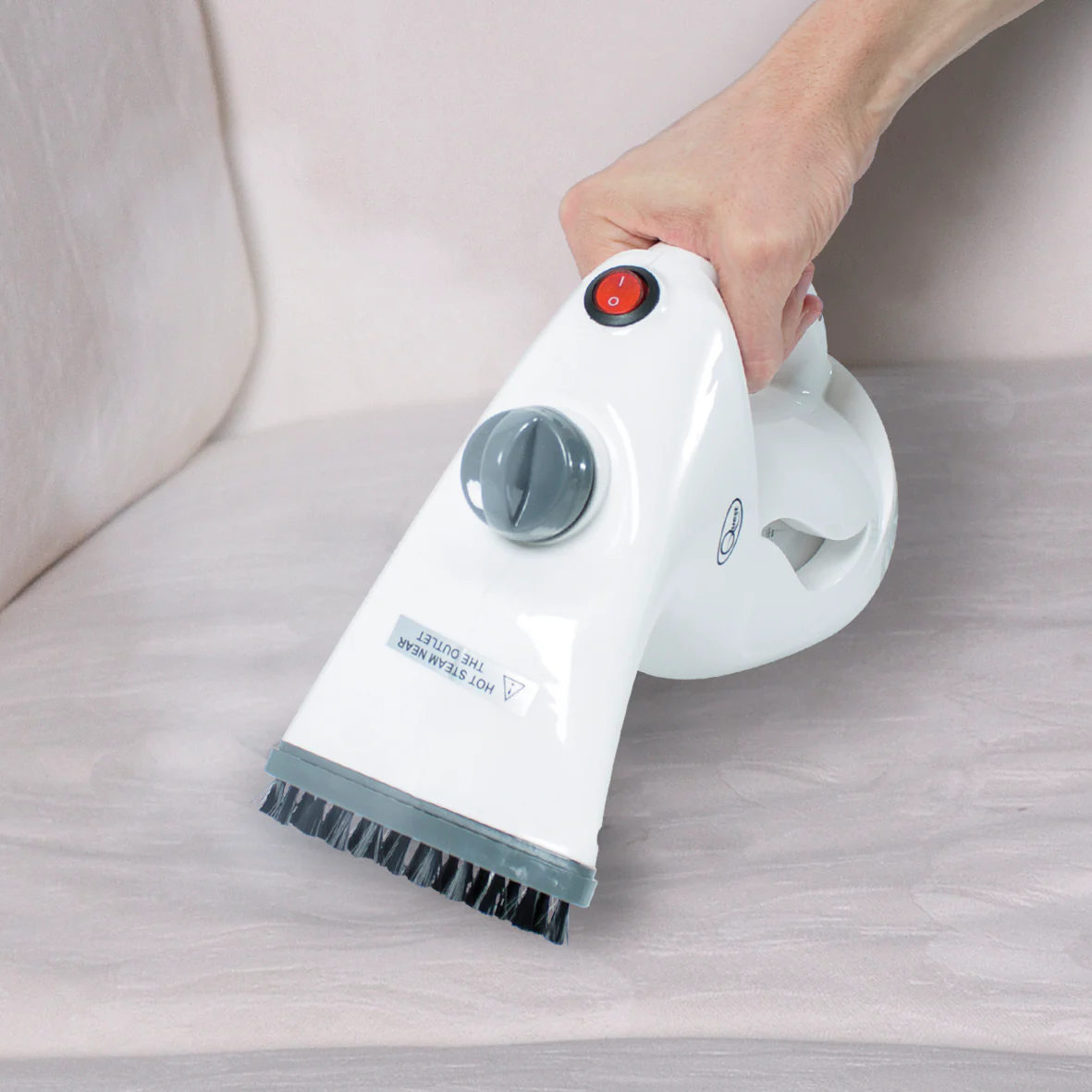 Quest Portable Garment Steamer - Image 9
