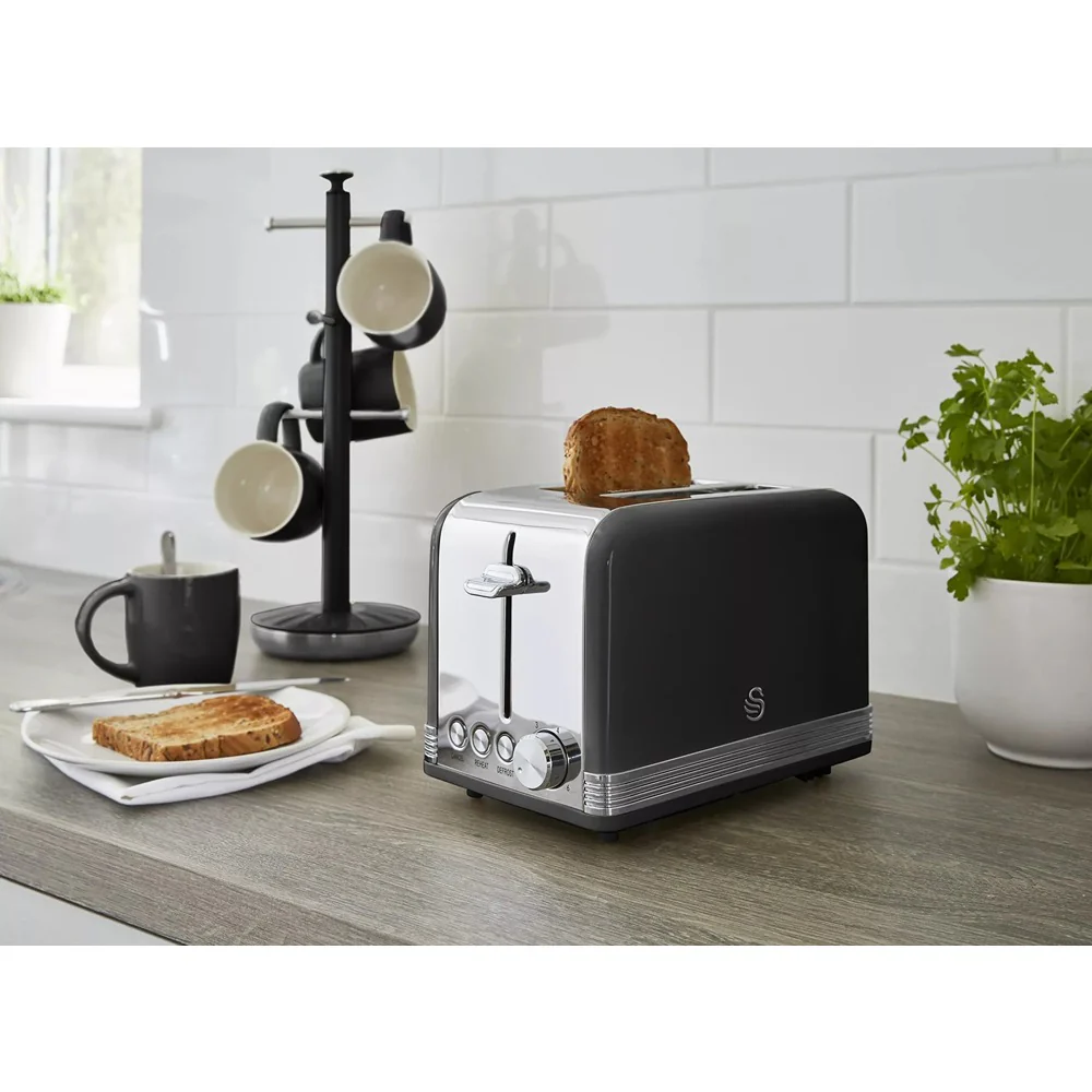 Swan Retro Black 4 Slice Toaster | Browning Control, Cancel, Reheat, Defrost - Image 2