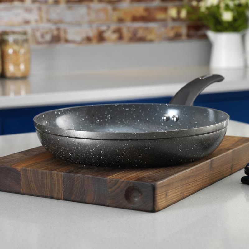 Tower Cerastone Forged Frying Pan Graphite - Image 11